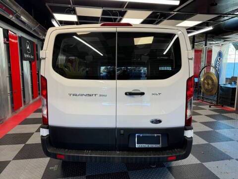 2022 Ford Transit 350 XLT 3dr LWB Low Roof Passenger Van Lake Orion MI