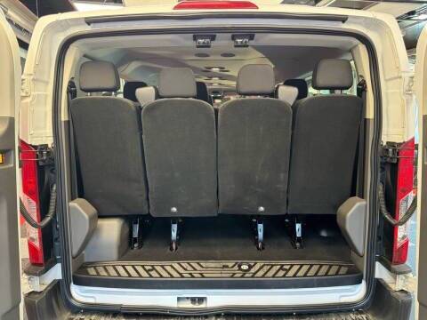 2022 Ford Transit 350 XLT 3dr LWB Low Roof Passenger Van Lake Orion MI