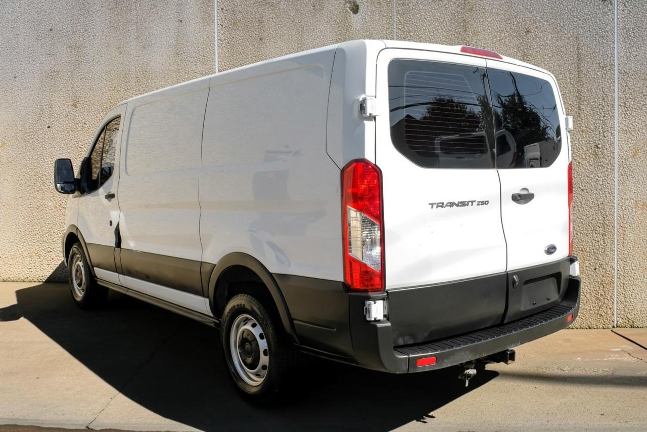 2022 Ford Transit Cargo Van Farmers Branch TX