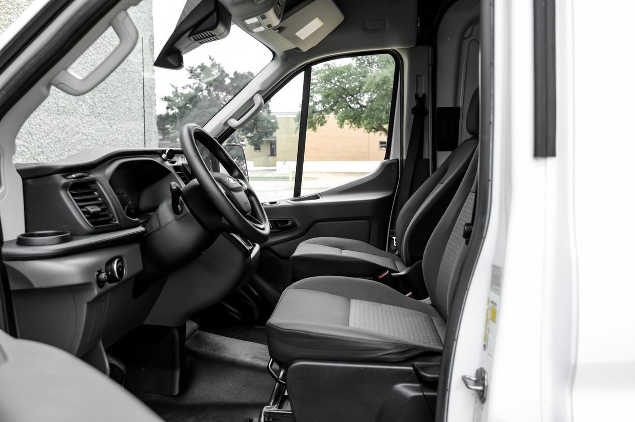 2022 Ford Transit Cargo Van