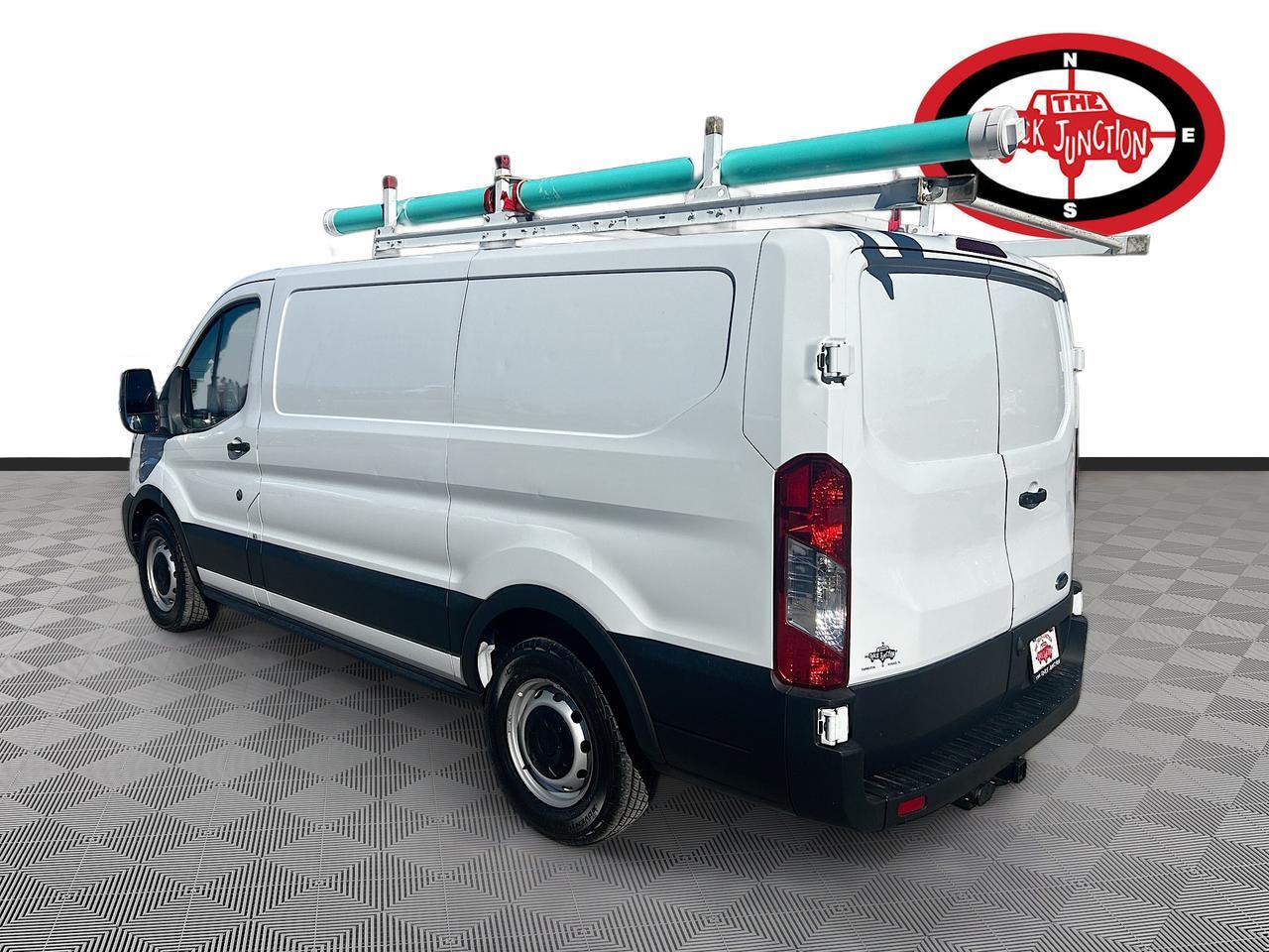 2022 Ford Transit Cargo Van T-150 Low Rf 8670 GVWR RWD Venice FL