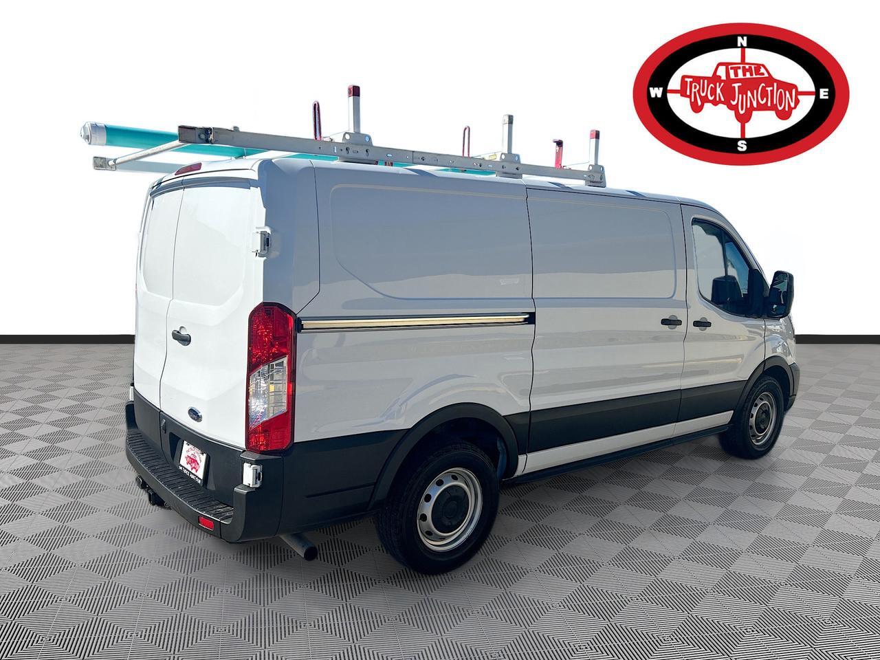 2022 Ford Transit Cargo Van T-150 Low Rf 8670 GVWR RWD Venice FL