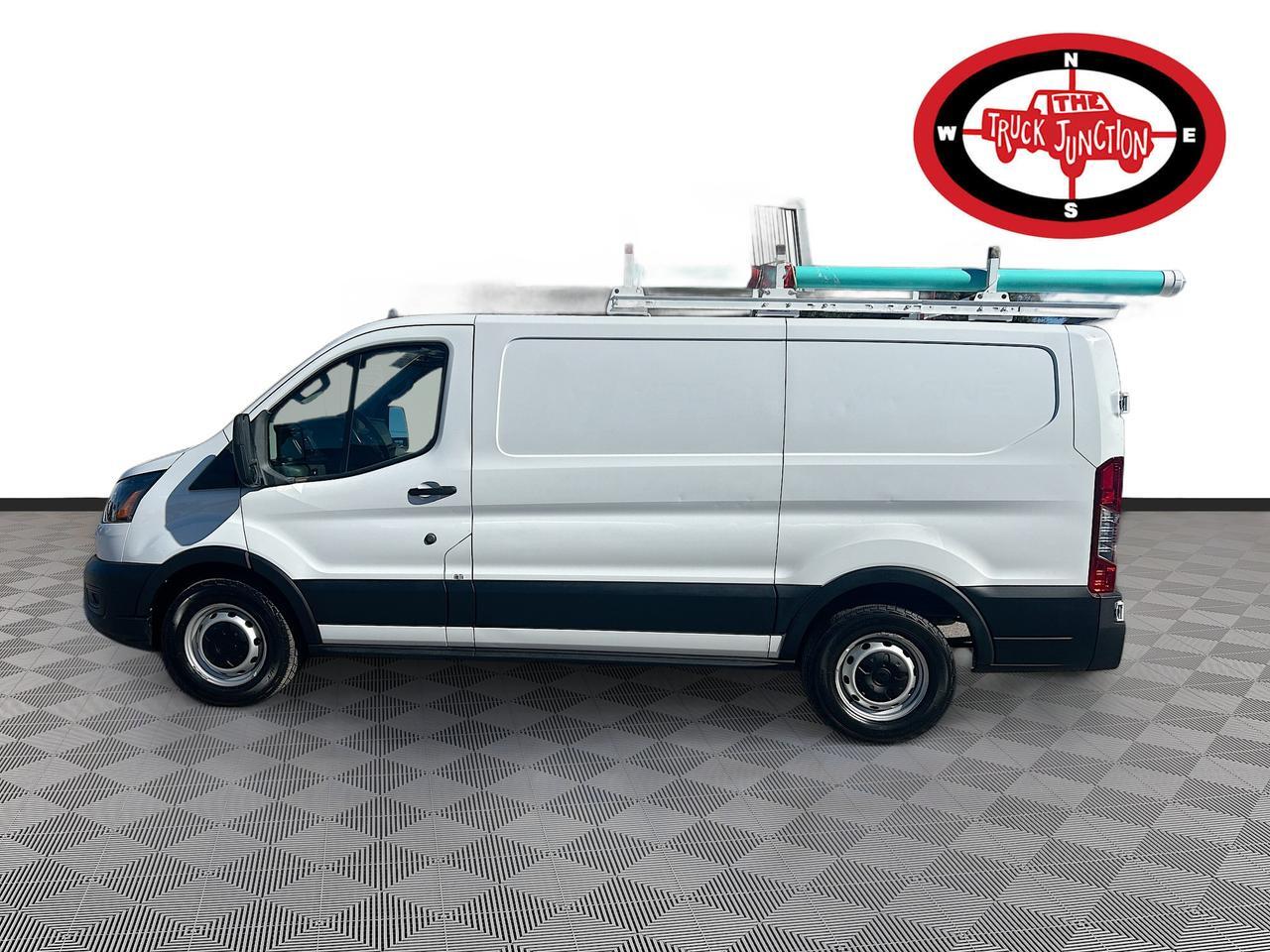 2022 Ford Transit Cargo Van T-150 Low Rf 8670 GVWR RWD Venice FL