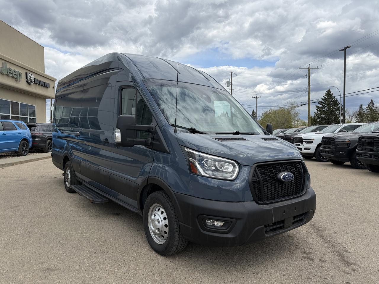 2022 Ford Transit Cargo Van T250 AWD | 148IN EL High Roof | V6 | Keyless Entry | Rearview Camera | Bluetooth | Towing Capability Redwater AB
