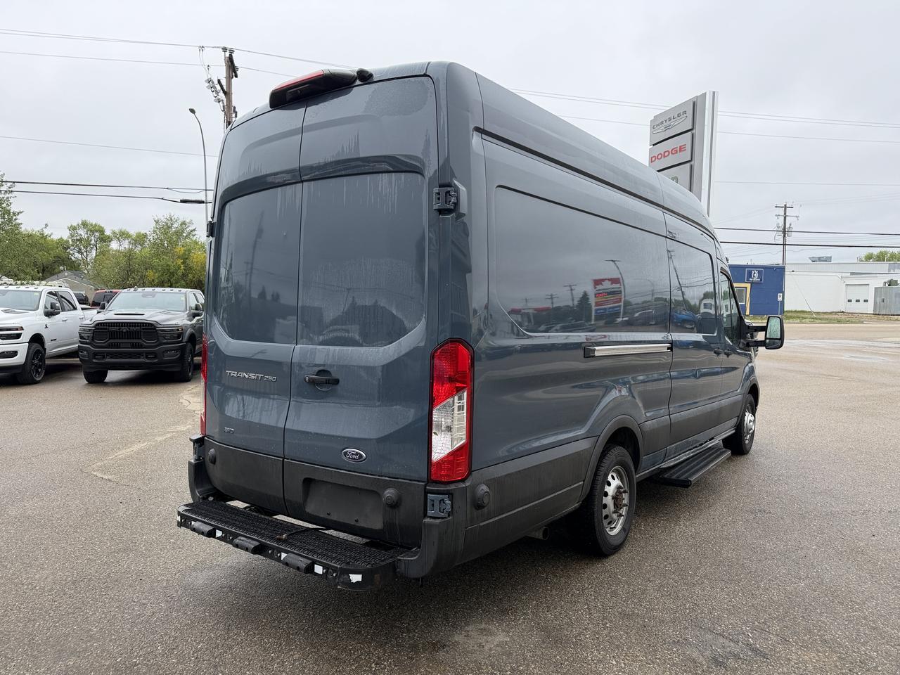 2022 Ford Transit Cargo Van T250 AWD | Low KMs | V6 | High Roof | Rearview Camera | Bluetooth | Towing Capability Redwater AB