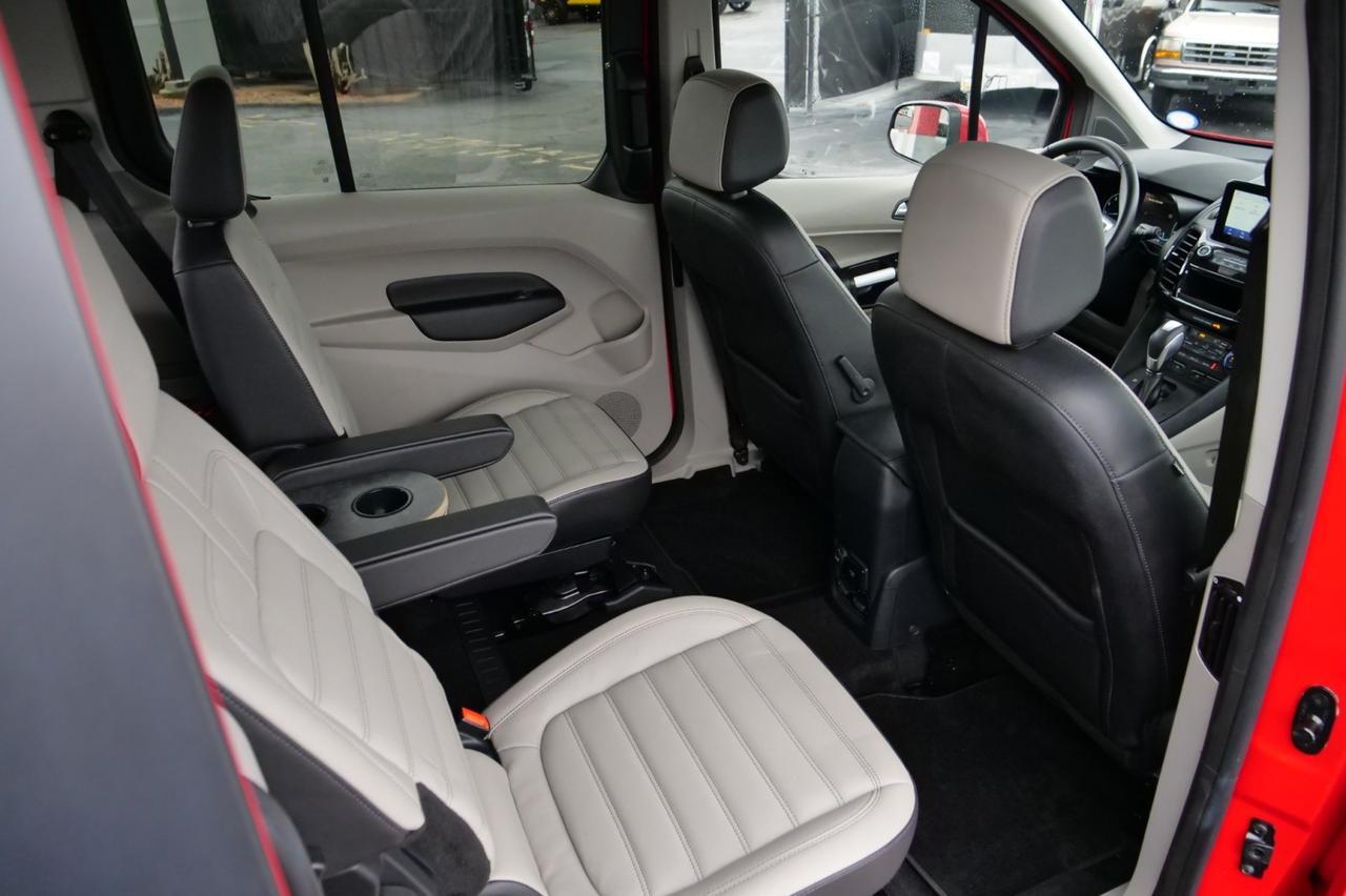 2022 Ford Transit Connect Titanium / LWB / Caravan Outfitters Free Bird! Lincolnton NC
