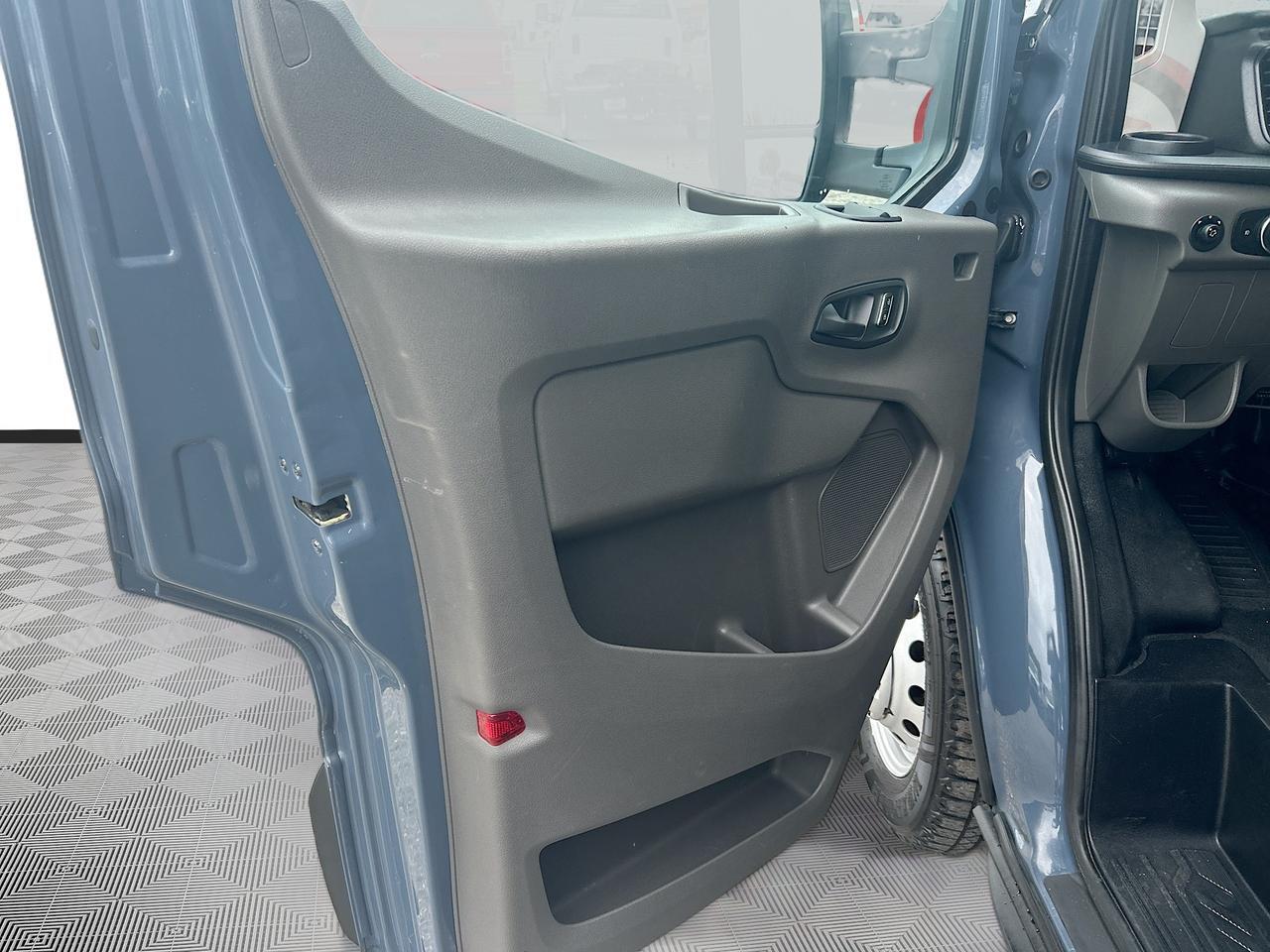 2022 Ford Transit Cutaway T-350 RWD DRW 9950 GVWR Venice FL