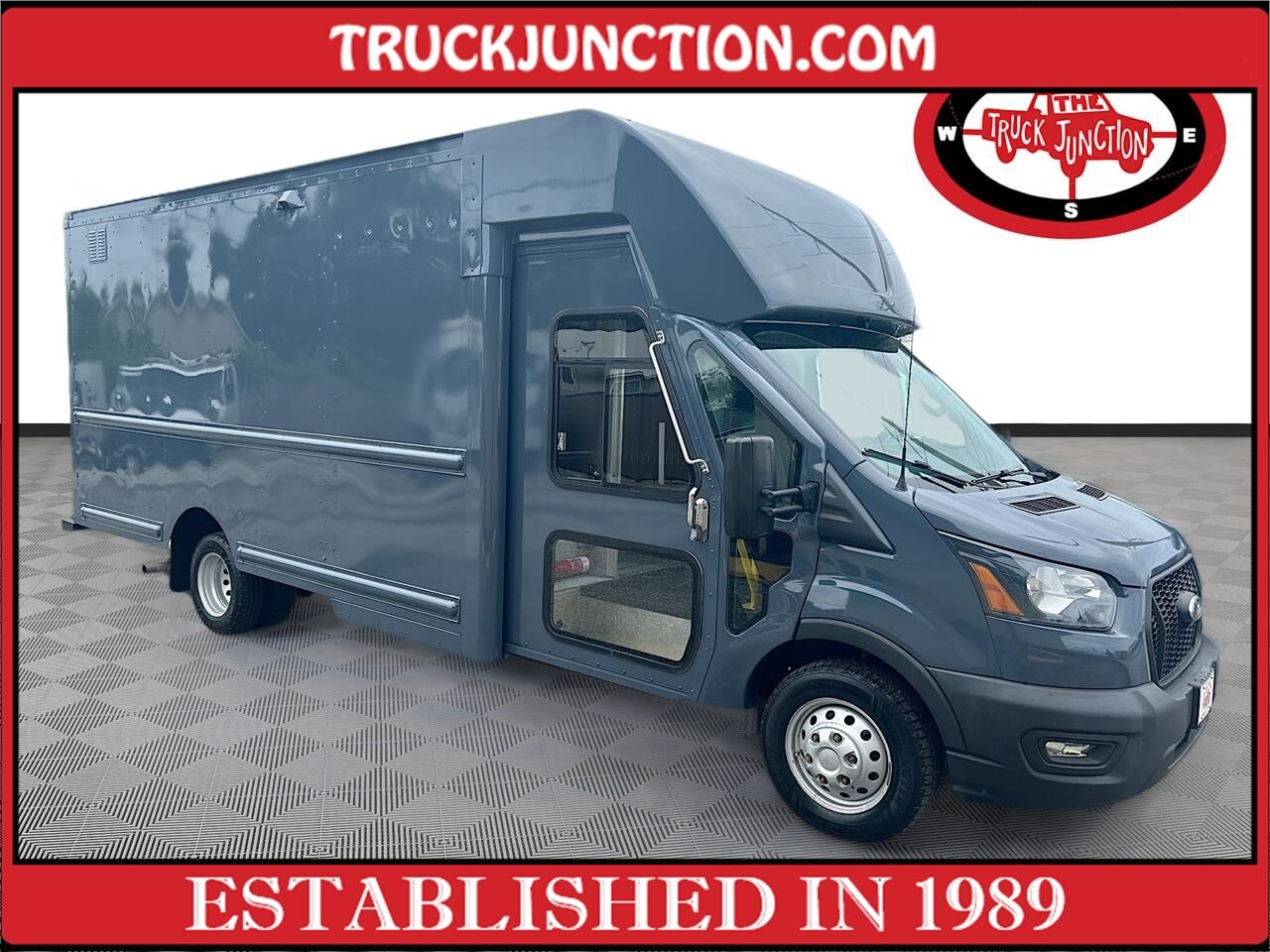 2022 Ford Transit Cutaway T-350 RWD DRW 9950 GVWR