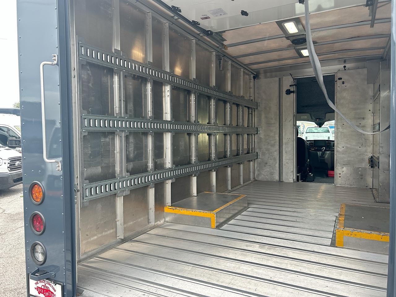 2022 Ford Transit Cutaway T-350 RWD DRW 9950 GVWR Venice FL
