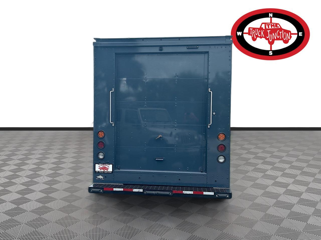 2022 Ford Transit Cutaway T-350 RWD DRW 9950 GVWR Venice FL