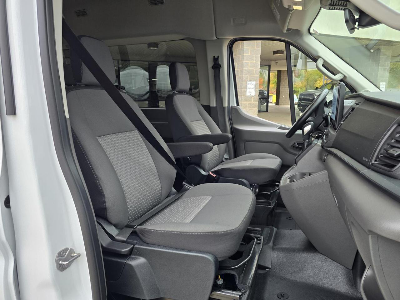 2022 Ford Transit Passenger Wagon T-350 Medium Roof 148WB XLT 12-Passenger W/EcoBoost and 12 Touch-Screen Concord NC