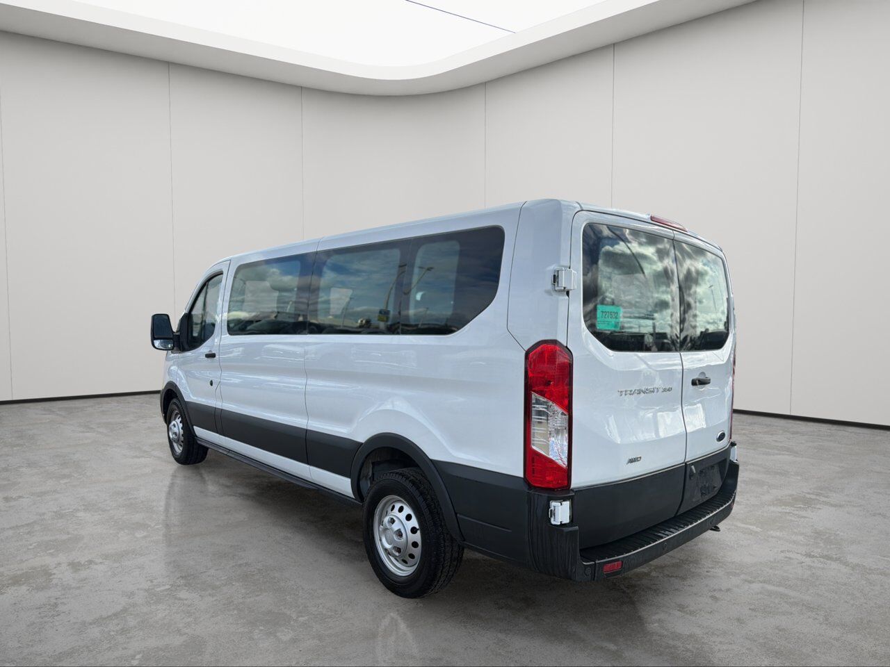 2022 Ford Transit Passenger Wagon XL