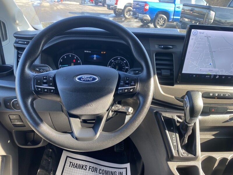 2022 Ford Transit Passenger Wagon XLT