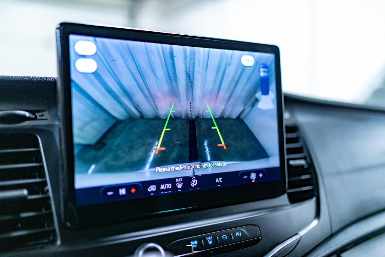 2022 Ford Transit T-250 AWD High Roof Cargo Van Nav BCam Red Deer AB