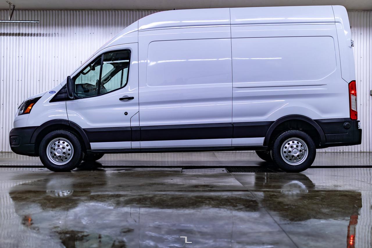 2022 Ford Transit T-250 AWD High Roof Cargo Van Nav BCam Red Deer AB