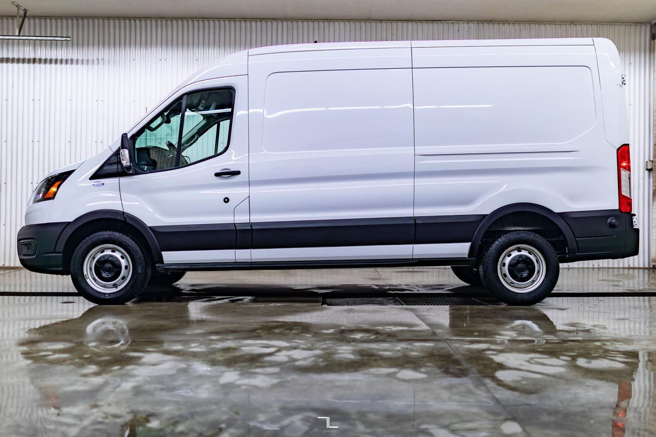 2022 Ford Transit T-250 Medium Roof Cargo Van BCam Red Deer AB