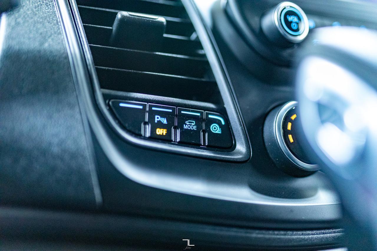 2022 Ford Transit T-250 Medium Roof Cargo Van BCam Red Deer AB