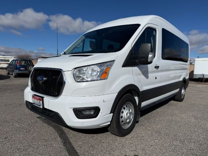 2022 Ford Transit Wagon XLT