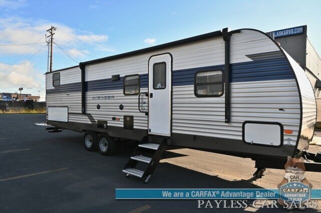2022 Forest River Primetime Avenger 27DBS / Sleeps 8 / 25K BTU Heater / 13.5K BTU AC / 3 Burner Stove & Oven Combo / Power Exterior Awning / Exterior Kitchenette / Interior & Exterior Audio System / 32'' Flatscreen / 4319 GVWR Anchorage AK
