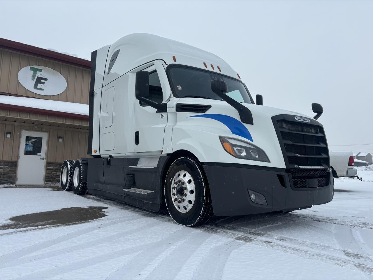 2022 Freightliner Cascadia 126 .