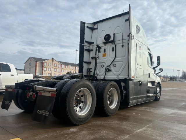 2022 Freightliner Cascadia 126 . Seville OH