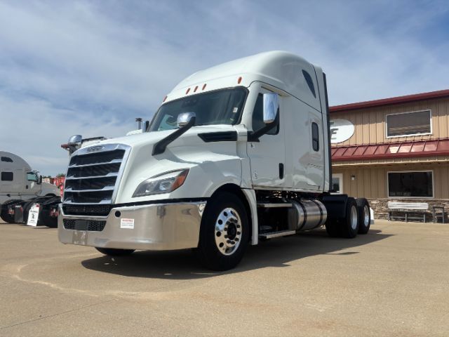 2022 Freightliner Cascadia 126 .
