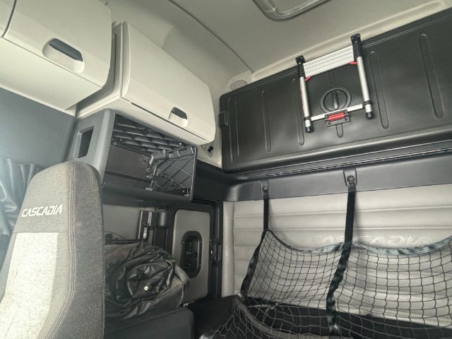 2022 Freightliner Cascadia 126 . Seville OH