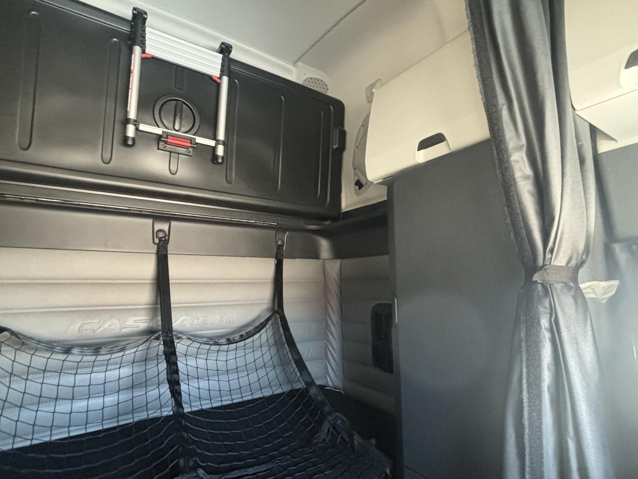 2022 Freightliner Cascadia 126 . Seville OH