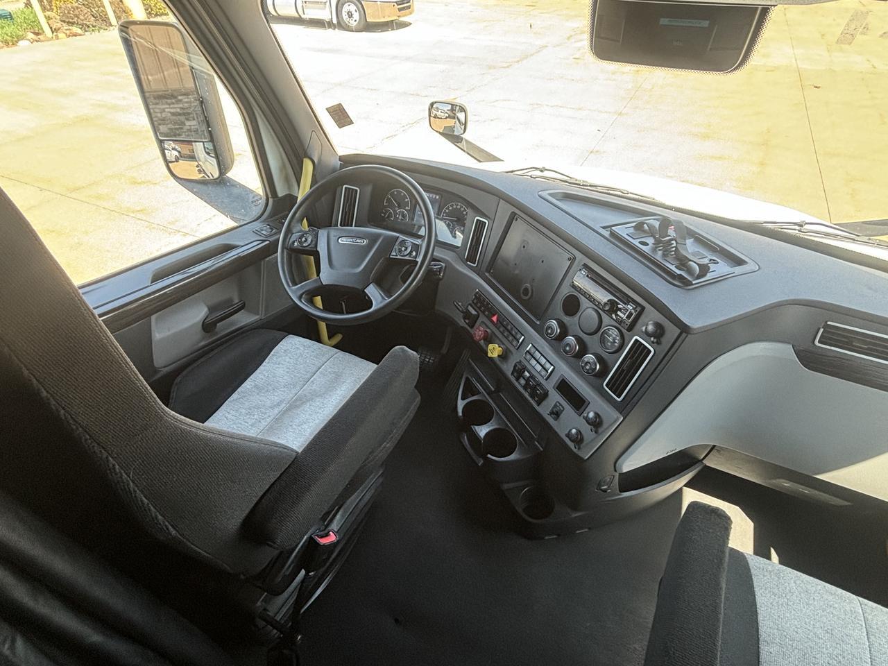 2022 Freightliner Cascadia 126 . Seville OH