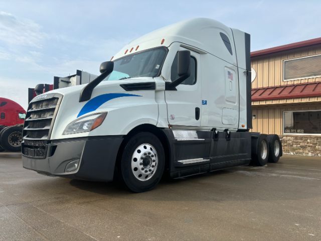 2022 Freightliner Cascadia 126 .