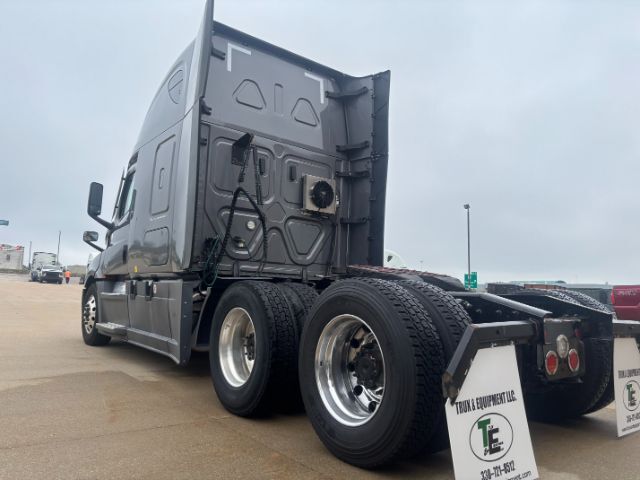 2022 Freightliner Cascadia 126 . Seville OH