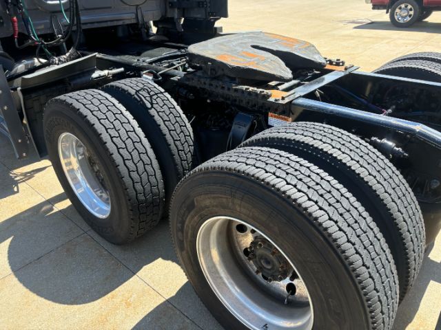 2022 Freightliner Cascadia 126 1 Seville OH
