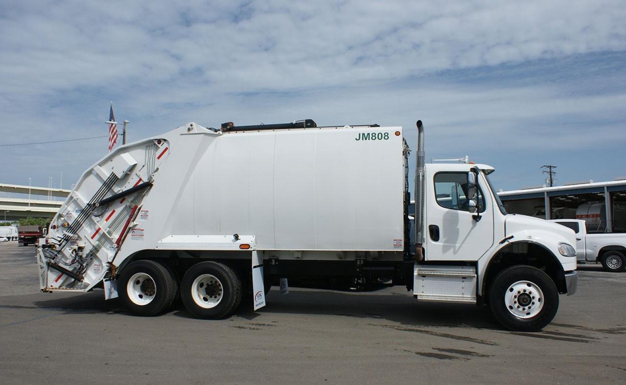 2022 Freightliner M2 106 25 Yard Pac Tech Rear Loader Garbage Truck Tampa FL