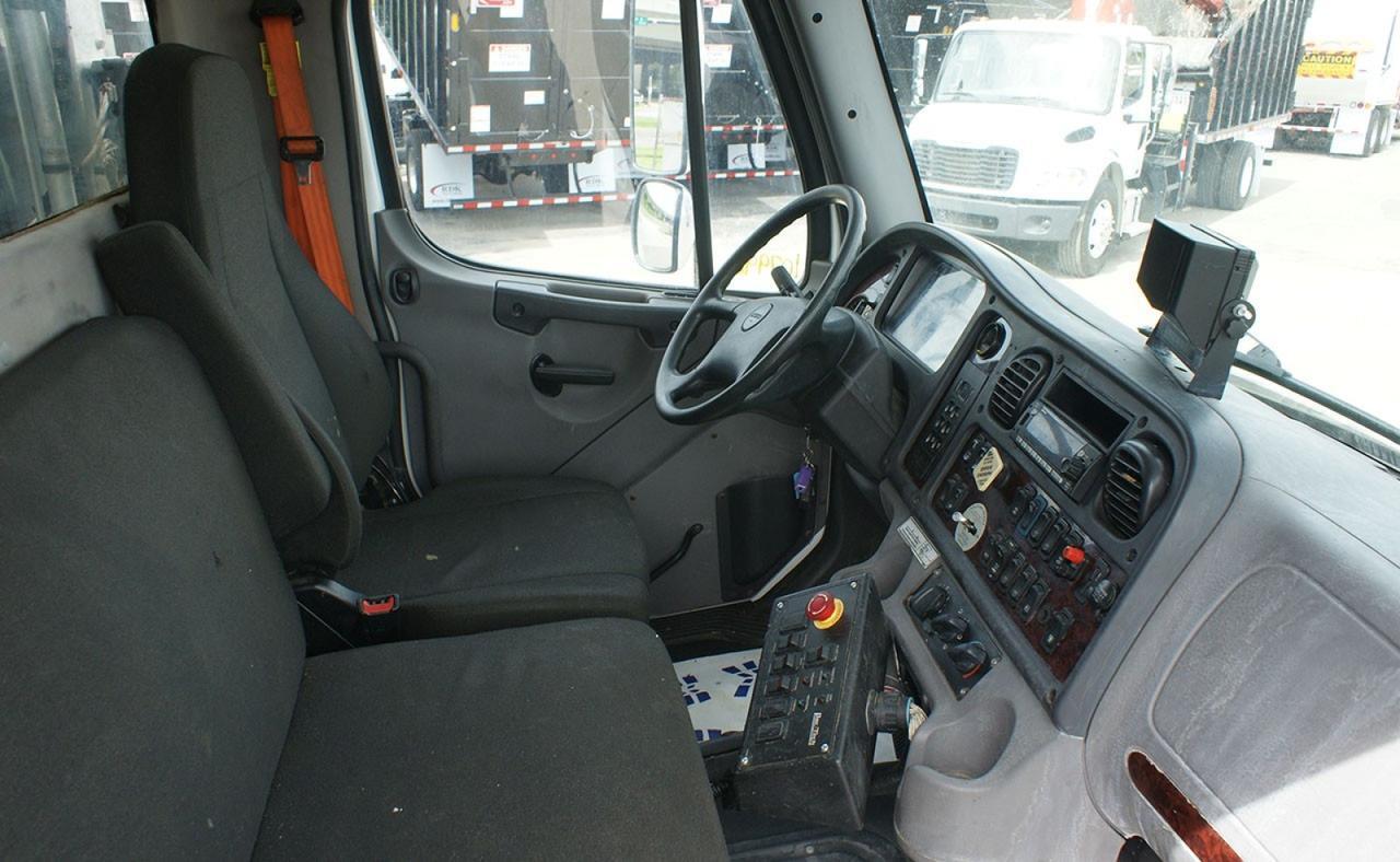 2022 Freightliner M2 106 25 Yard Pac Tech Rear Loader Garbage Truck Tampa FL