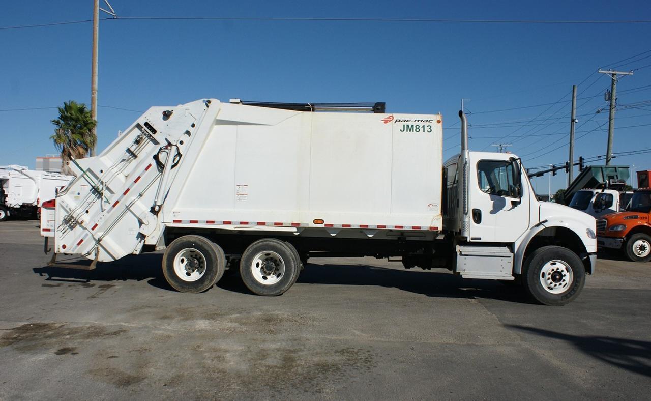 2022 Freightliner M2 106 25 yard Pac-Mac Rear Loader Tampa FL