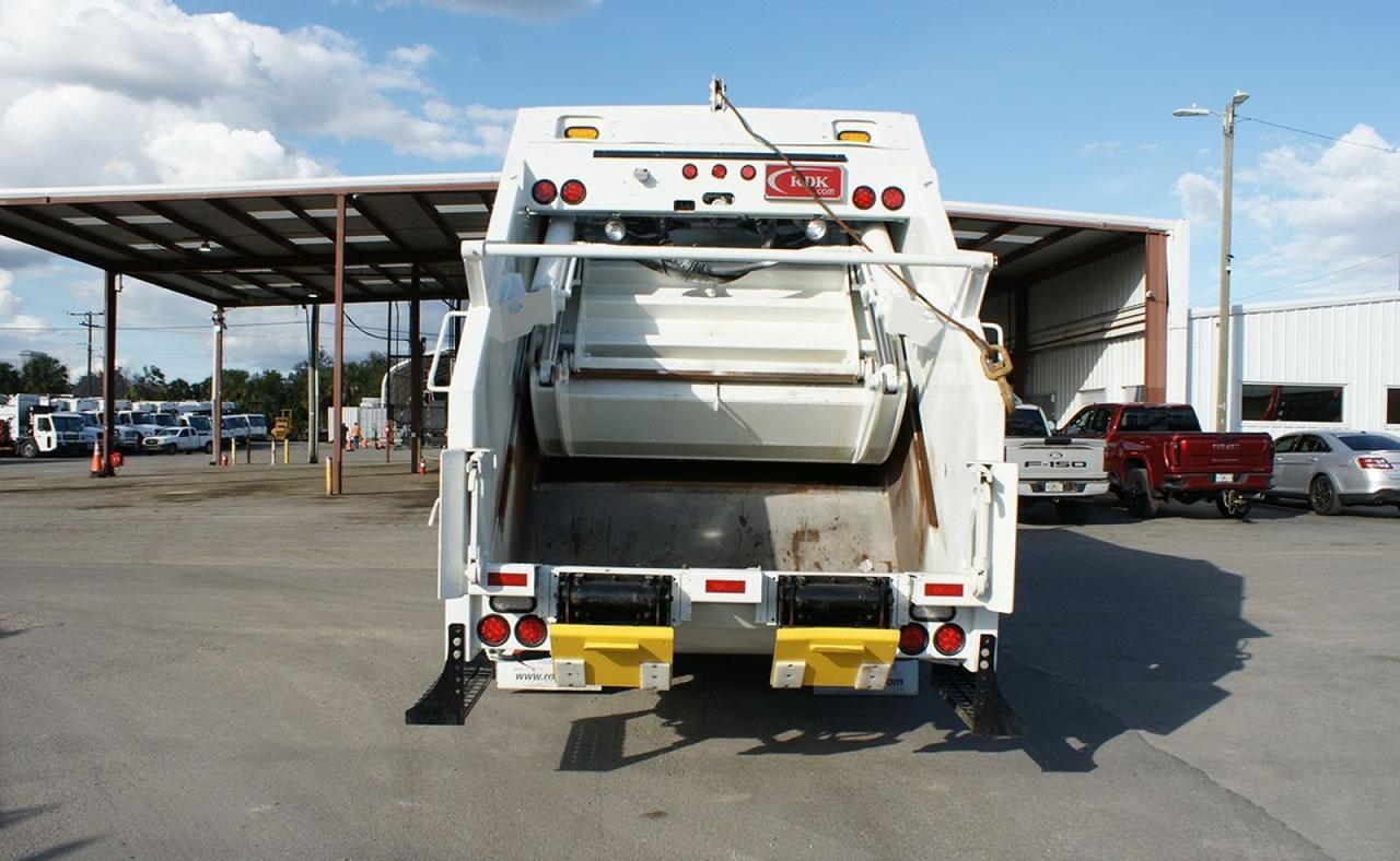 2022 Freightliner M2 106 25 yard Pac-Mac Rear Loader Tampa FL
