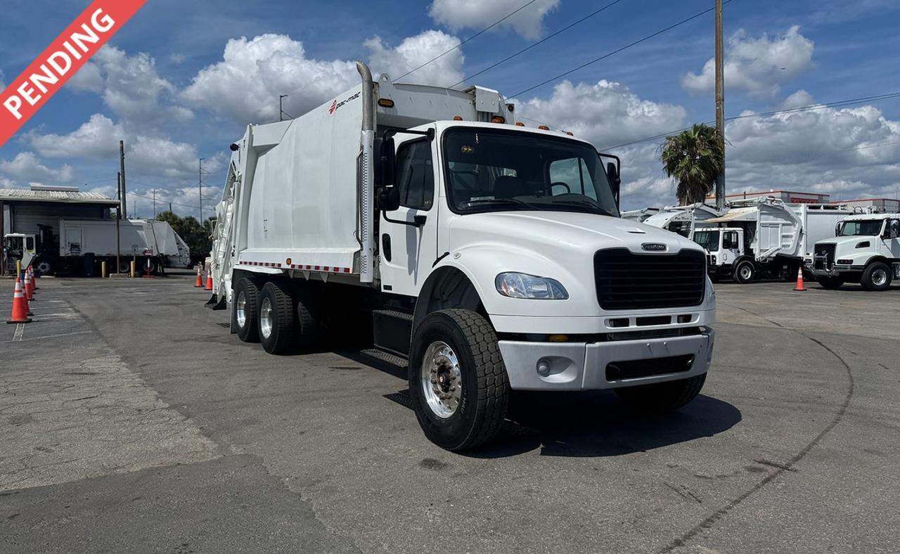 2022 Freightliner M2 106 25 yard Pac-Mac Rear Loader