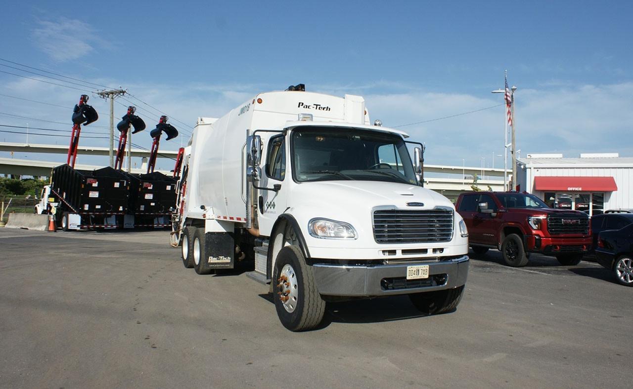2022 Freightliner M2 106 25 yard Pac-Tech Rear Loader Garbage truck Tampa FL