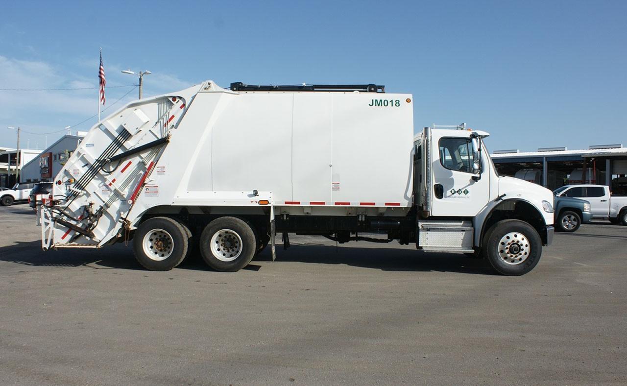 2022 Freightliner M2 106 25 yard Pac-Tech Rear Loader Garbage truck Tampa FL