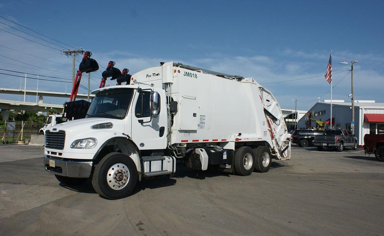 2022 Freightliner M2 106 25 yard Pac-Tech Rear Loader Garbage truck Tampa FL