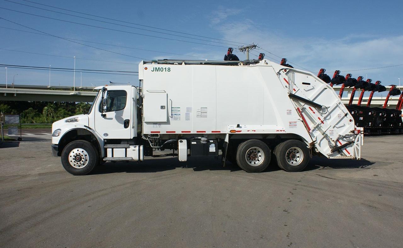 2022 Freightliner M2 106 25 yard Pac-Tech Rear Loader Garbage truck Tampa FL