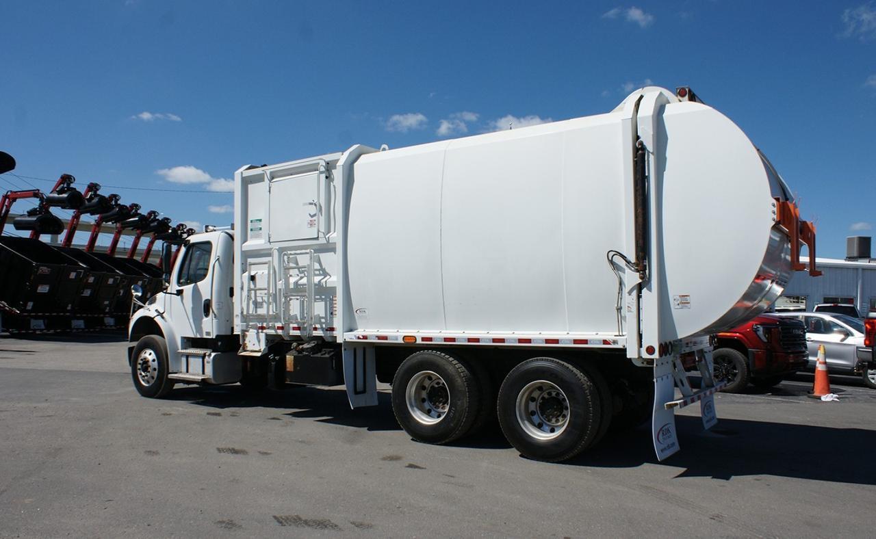 2022 Freightliner M2 106 31 yd Pac-Tech Side Loader Garbage Truck Tampa FL