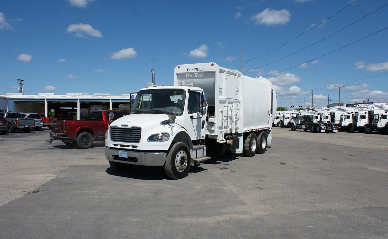2022 Freightliner M2 106 31 yd Pac-Tech Side Loader Garbage Truck