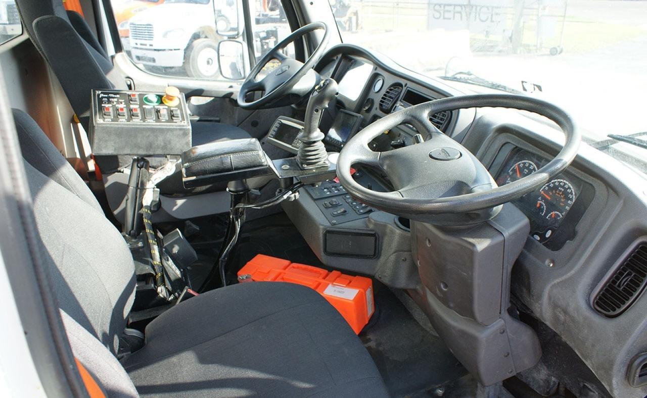 2022 Freightliner M2 28 yard Pac-Tech Bandit Side Loader Garbage Truck Tampa FL