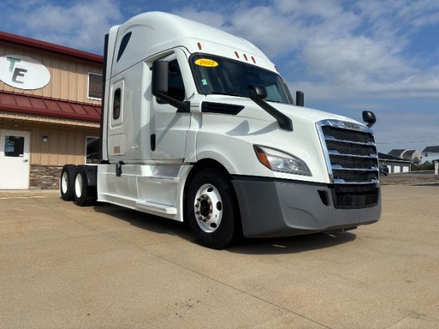 2022 Freightliner New Cascadia 126 .