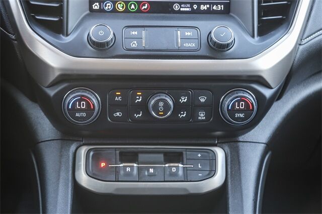 2022 GMC Acadia Denali Glendale CA