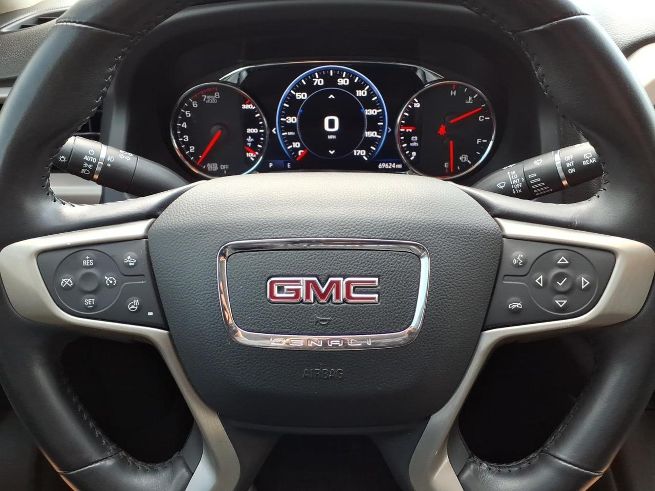 2022 GMC Acadia Denali Harlingen TX