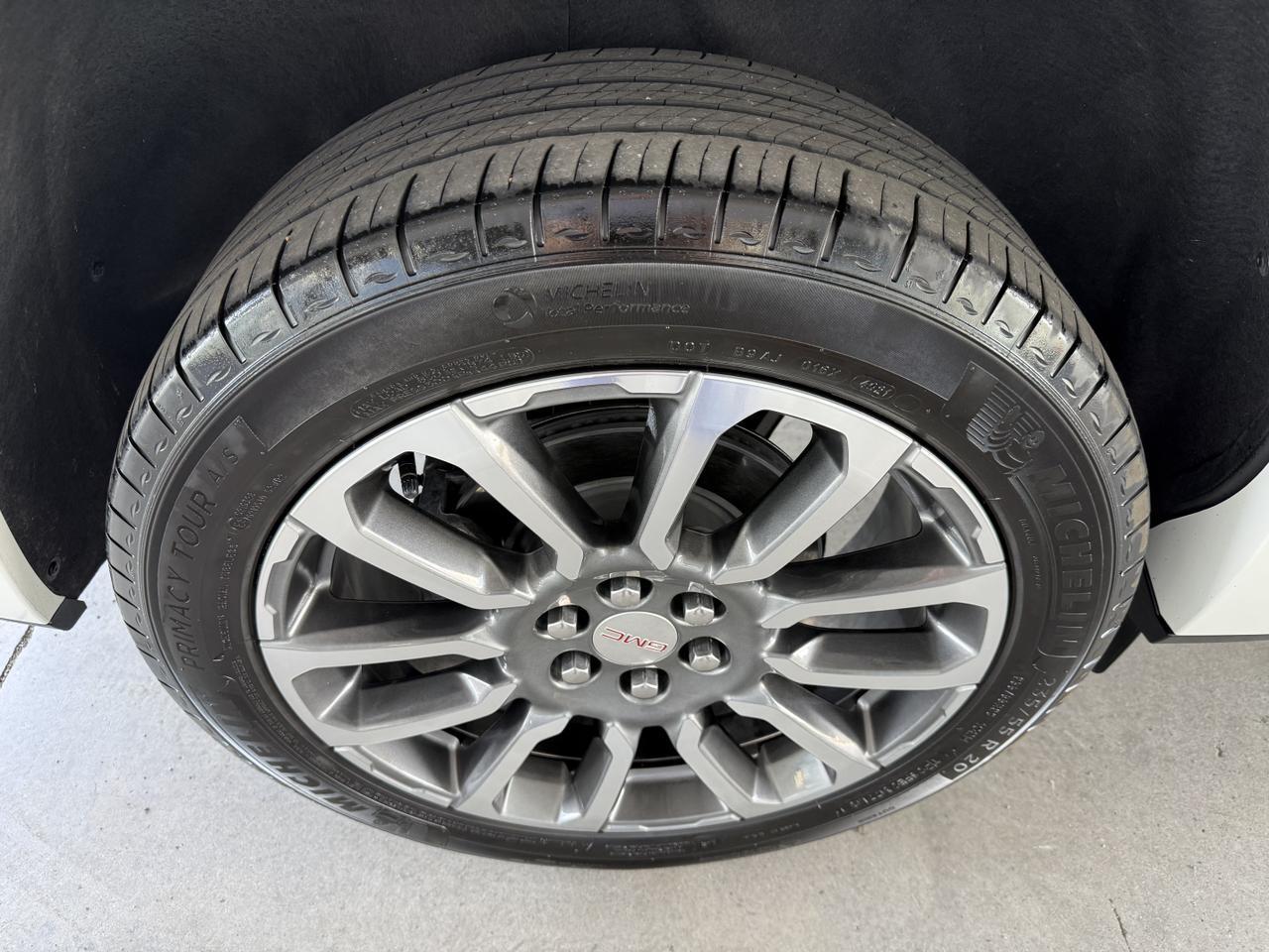 2022 GMC Acadia Denali Knoxville TN