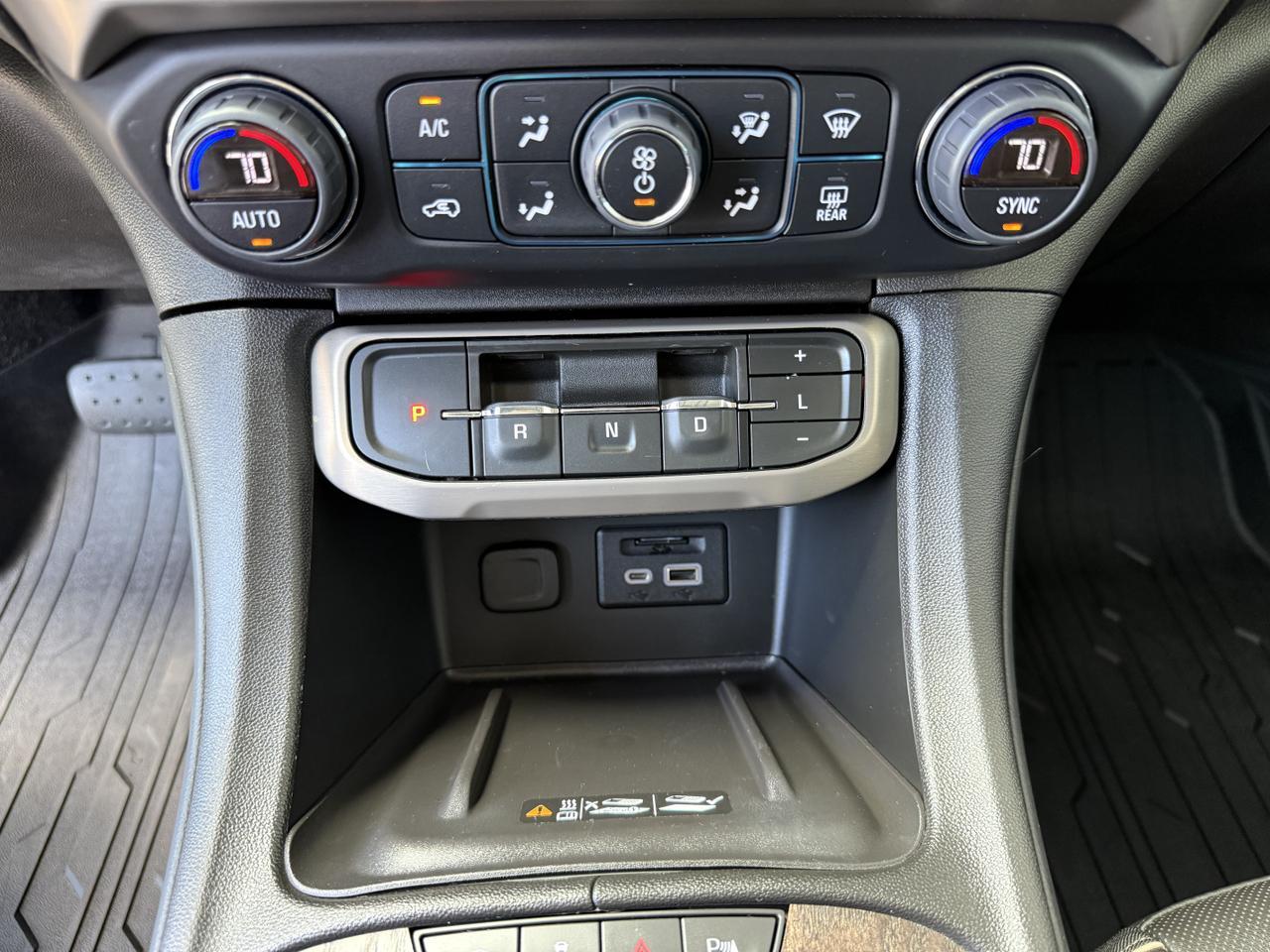 2022 GMC Acadia Denali Knoxville TN