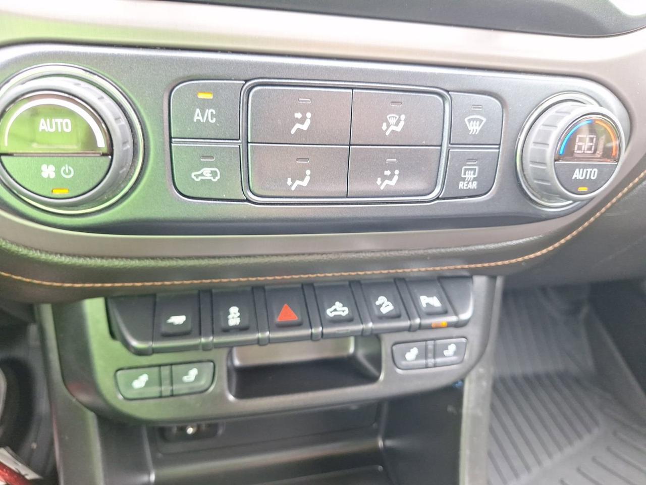 2022 GMC Canyon 4WD AT4 w/Leather Hurst TX